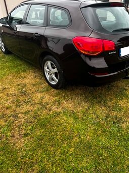 Astra J  1.4   Benzyna / gaz - 3