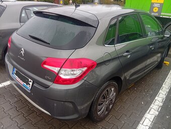 Sprzedam Citroen C4 1,6 klimatyzacja, nawigacja tempomat - 3