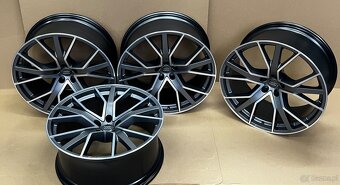 22 cale Audi Q8 SQ8 4MN 4M8601025AQ Q CQ CP 10J x 22'' ET2 - 3