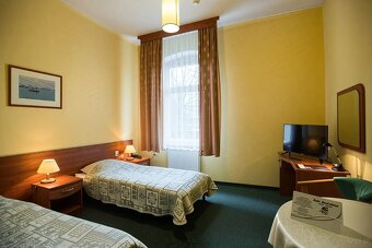 Hotel Kapitan - PHH Hotele Sp. z o.o. ogłasza przetarg - 3