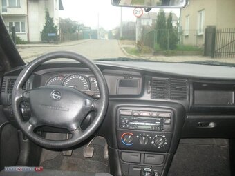 Opel Vectra B 1.6 16V 100KM 1998 rok - 3