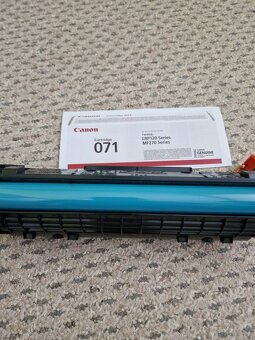 Toner Canon 071 - 3