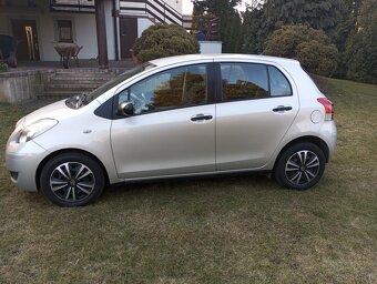 Toyota Yaris, Polski Salon, Stan Bardzo Dobry, Klimatyzacja - 3