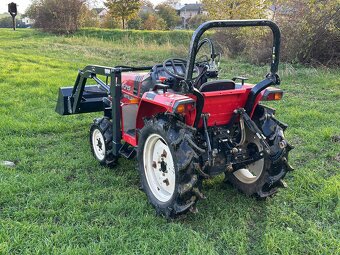 Mitsubishi MT245 z ładowarka - 3