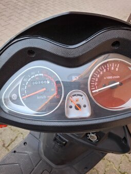 Sprzedam skuter Junak 125ccm. - 3