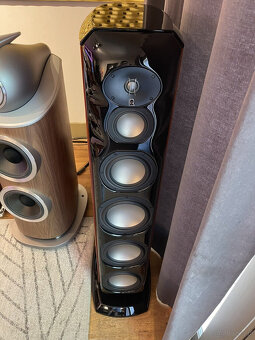 Revel Ultima Salon 2  ---- Price: 3500 EUR - 3