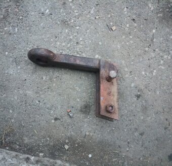 Zaczep od przyczepy samozbierającej - 3