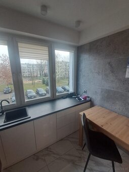 2 pokoje, 41.30 m2, balkon, Ip, po remoncie, Os. Asnyka - 3