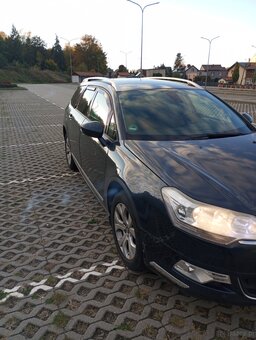 Sprzedam C5 x7 kombi 2.0 HDi 136km 334000 przebiegu - 3