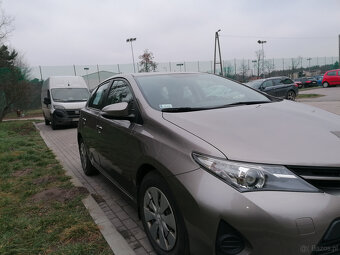 Sprzedam Toyotę Auris Active II -2013 - 3