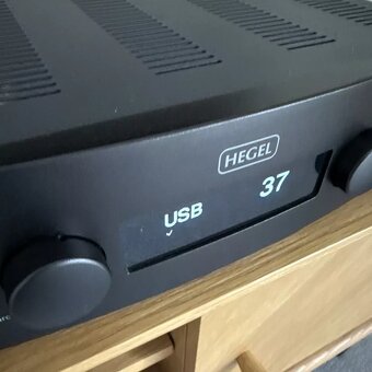 Hegel H190V ( Price :1600 EUR ) - 3