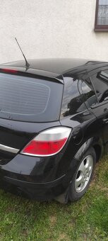 Opel Astra H - 3