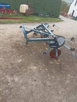 Pająk przetrząsacz karuzelowy polski do siana - 3