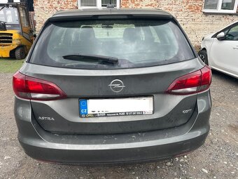 Opel Astra 1.6CDTi 81kw, r.2017, klimatyzacja - 3