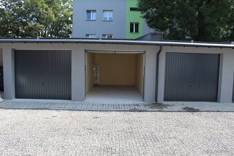 Wynajmę garaż w centrum ul. Cieplaka 3 Super Lokalizacja - 3