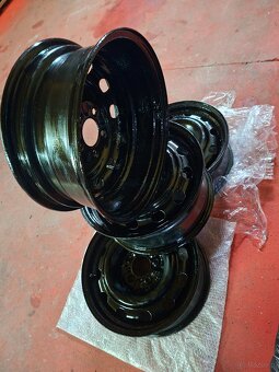 Felgi stalowe do Chrysler Voyager IV  ROK PRODUKCJI: 2000-20 - 3