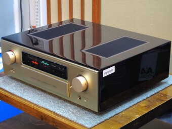 Accuphase c-3850 ( Price : 7000 EUR ) - 3