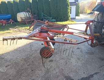 Zgrabiarka karuzelowa Deutz-Fahr - 3