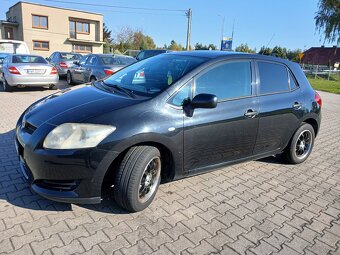 Sprzedam toyotę ayris1 - 3