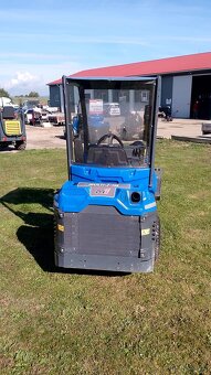 Ładowarka Multione 5.2K, 25HP, ładowność 800kg. 320mth - 3