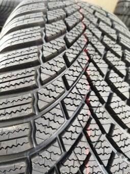 A96# Opony NOWE Zimowe 205/60/16" Bridgestone - 3