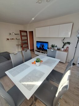 Mieszkanie o pow. 47,17m2, balkon, I piętro, winda,os.Asnyka - 3