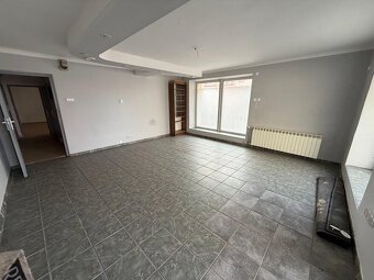 Mieszkanie o pow. 78.80m2, parter,  ul. Fabryczna - 3