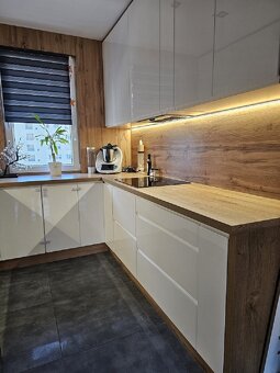 3 pokoje, 62.50m2, balkon, winda, umeblowane, Os. Dobrzec - 3
