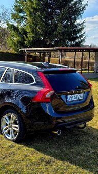 Volvo V60 1.560 diesel - 3