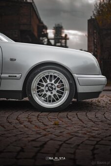 Mercedes E320 (M104) W210 - 3