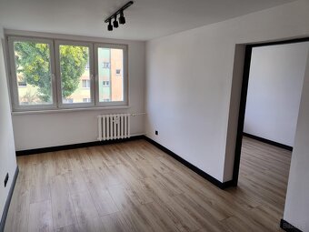 4 pokoje, 54.80m2, balkon, III piętro, balkon, po remoncie - 3