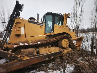 CAT D8T - 3