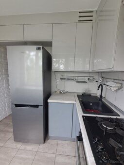2 pokoje, 39 m2, balkon, II piętro, umeblowane, Os. Asnyka - 3