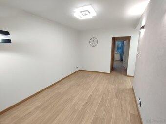 Mieszkanie o pow. 42m2, III p., po remoncie, ul. Serbinowska - 3