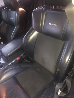 Chlysler300cSRT - 3