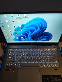 Sprzedam Laptop Acer Swift 3 Srebrny - 3