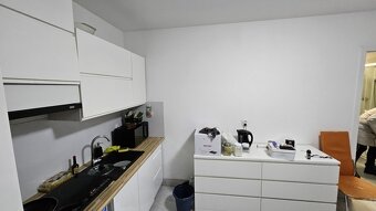 Wynajmę nowoczesne małe mieszkanie. 20 m. Kuchnia aneks kuch - 3