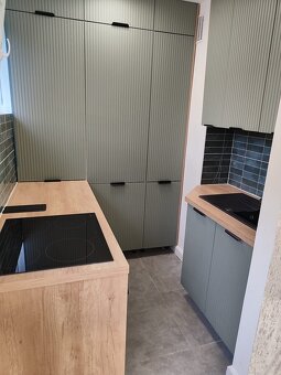 2 pokoje,32m2,balkon, III p., po remoncie. Os. Kaliniec - 3