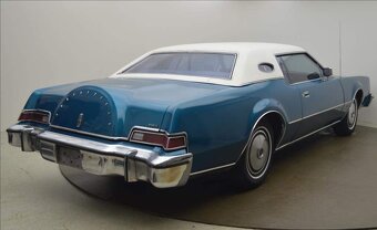 Lincoln Continental Mark IV. 7,5 V8 (158 kW) 1974 - 3