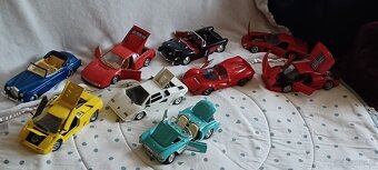 9 AUT MODELE STARE 24DŁ/10CM SCALA 1/18 - 3