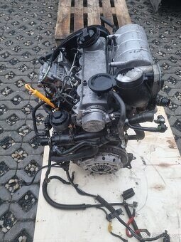 Silnik 1,9 SDI 47kw kompletny silnik 148.000km - - 3