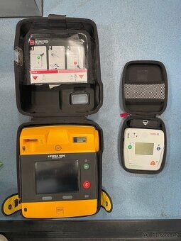 AED Schiller FRED easyport – miniaturowy defibrylator - 3