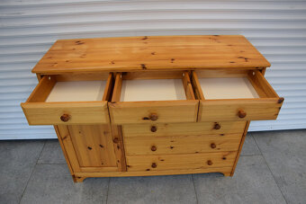 komoda z drewna sosnowego - jak nowa - 3