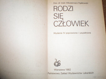 Sprzedam książkę używaną Rodzi się człowiek, stan dobry, cen - 3