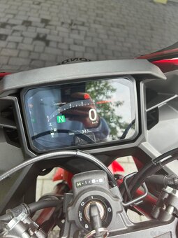 Honda cbr 500r - 3