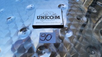 Winiarki ze stali nierdzewnej UNICOM o pojemności 11 400 l - 3