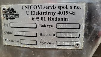 Zbiorniki UNICOM stojące o pojemności 4.500 L - 3