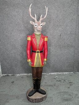 Syndyk sprzeda dekoracje - figurki jeleni - 3