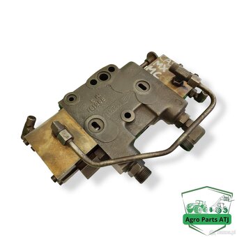 Sekcja rozdzielacza 322281A2 VICKERS MCD-6619  Case MX 100 - 3