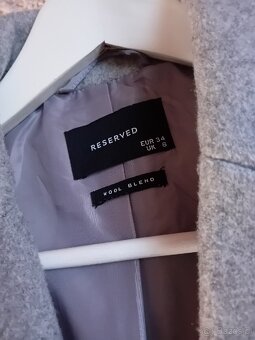 Szary płaszcz Reserved - 3